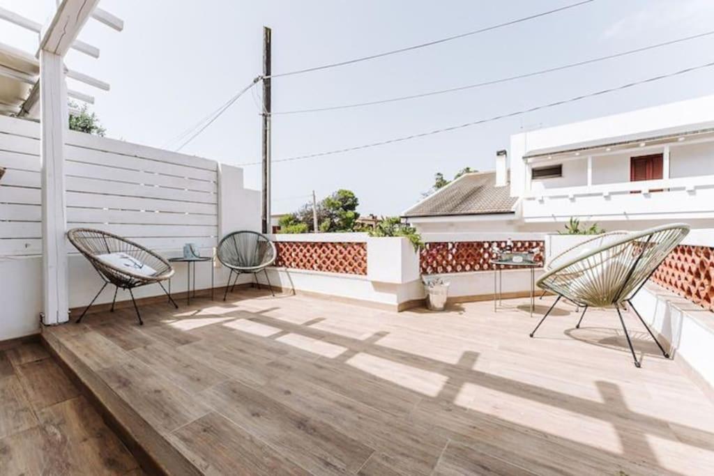Villa Laku Playa à Sant'Andrea  Extérieur photo