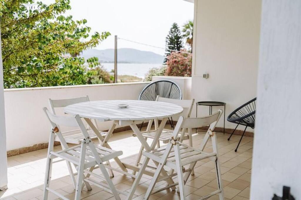 Villa Laku Playa à Sant'Andrea  Extérieur photo